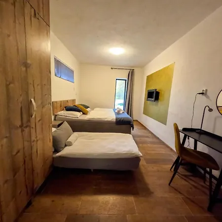 Σπίτι διακοπών U Zlate Kacenky, Wellness Dobrany (Hradec Kralove)