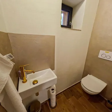Σπίτι διακοπών U Zlate Kacenky, Wellness Dobrany (Hradec Kralove)